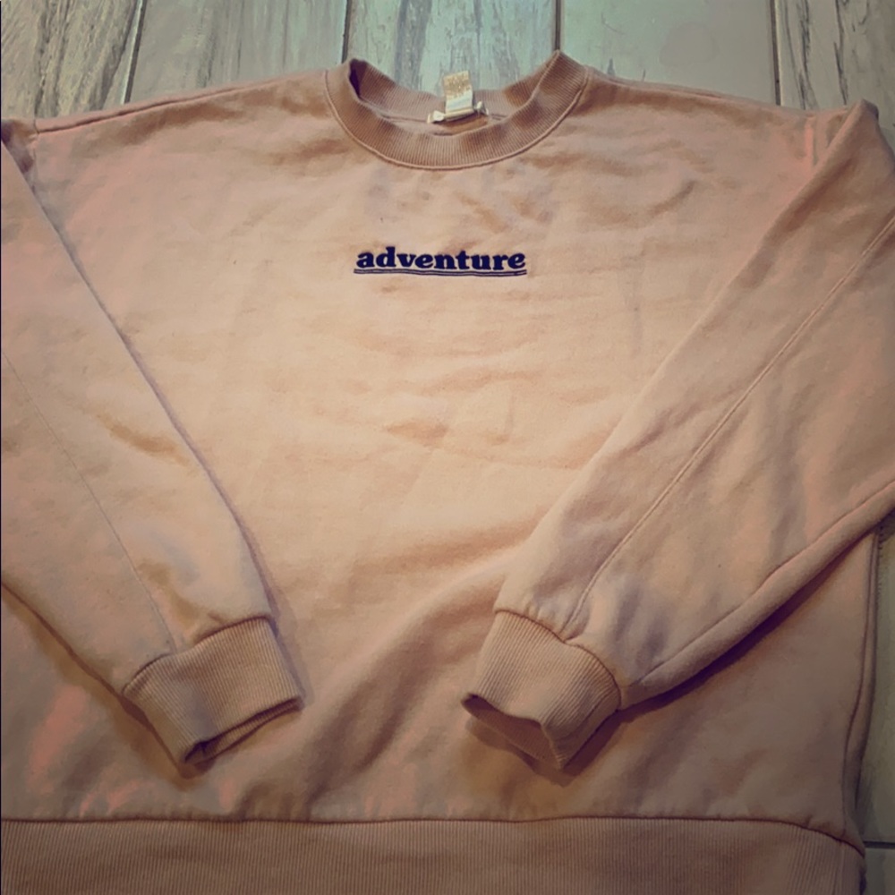 light pink adventure embroidery crewneck
